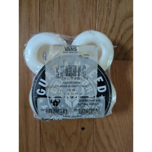 Darkstar Master Urethane Rasta Insignia Wheels 52mm 99a White - Picture 2 of 2